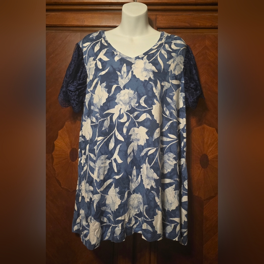 Lularoe Destiny Top 2X